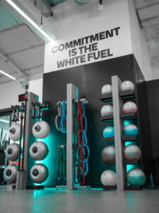 همکاری شرکت بازرگانی دیارا با مجموعه باشگاه انقلاب