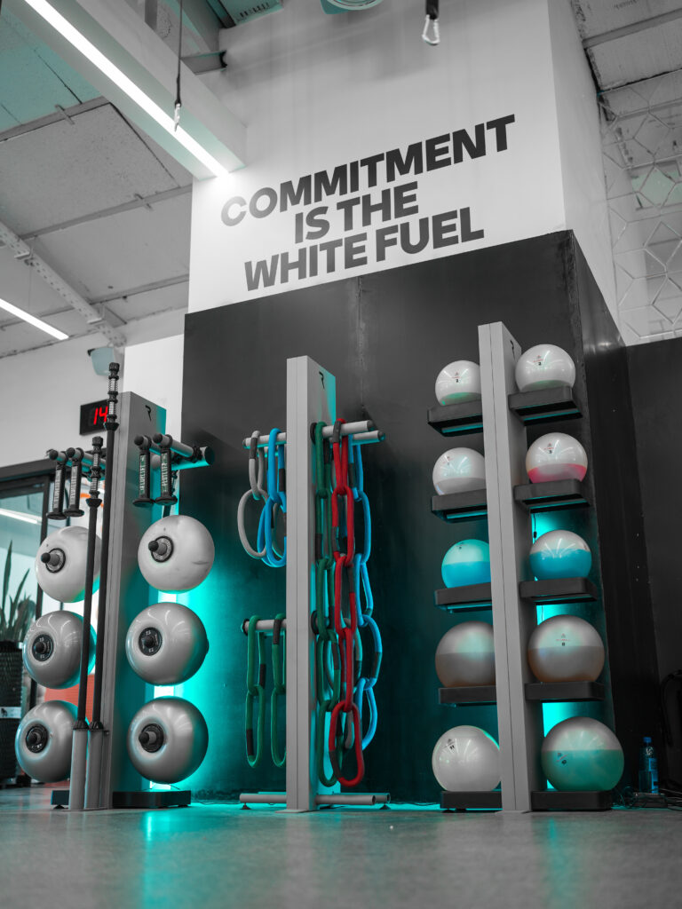 راه‌اندازی پروژه تحول‌آفرین White Gym؛ همکاری شرکت بازرگانی دیارا با مجموعه باشگاه انقلاب